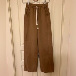 Little mountain sweatpants